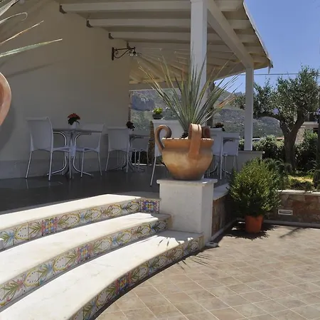 Bed & Breakfast Athena