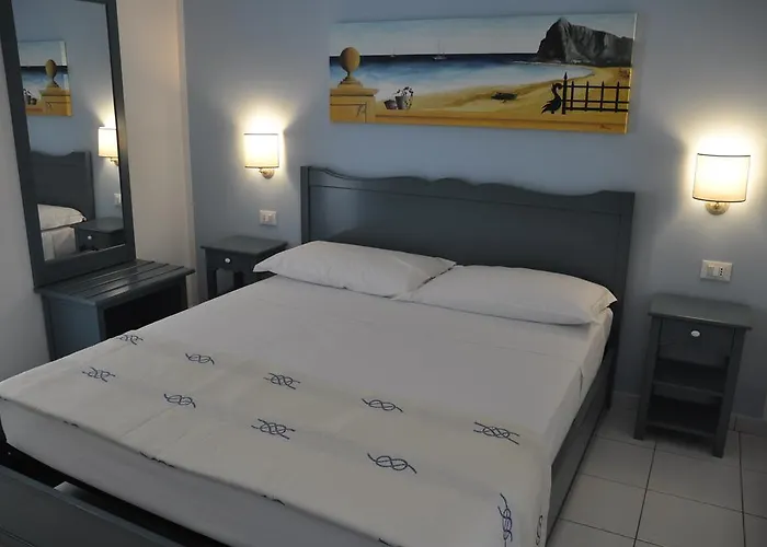 فندق مبيت وإفطار Athena 4*